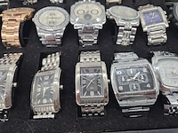 Bijzondere horlogecollectie – 30 polshorloges – mix van vintage, klassiek en modern – inclusief horlogebatterijen - afbeelding 12 van  13