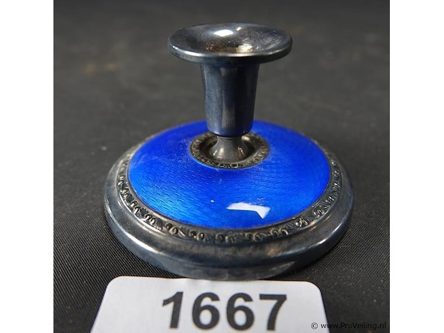 Bijzondere kandelaar - afbeelding 1 van  5