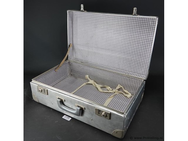 Bijzondere metalen koffer - afbeelding 3 van  5