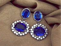 Bijzondere oorbellen natuurlijke edelstenen en diamant - afbeelding 8 van  11