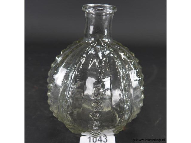 Bijzondere oude fles - afbeelding 1 van  5