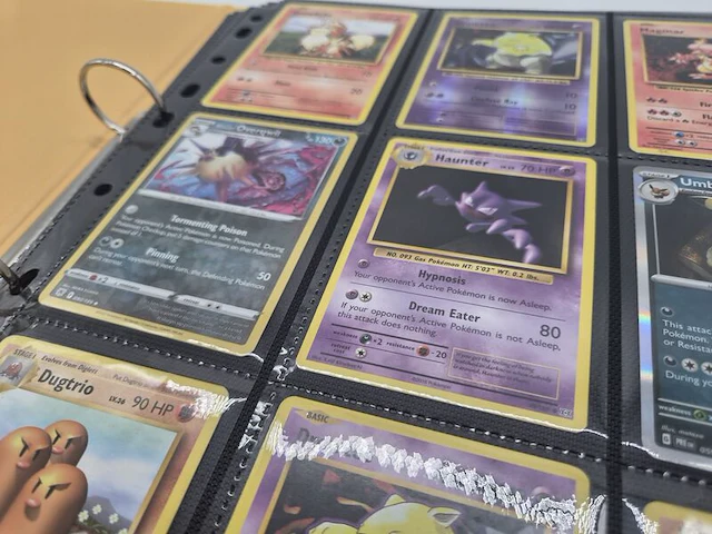 Bijzondere pokémonverzameling – umbreon – mewtwo gx – vintage kaarten – prismatic evolutions – ascended heroes – verzamelmap - afbeelding 8 van  27