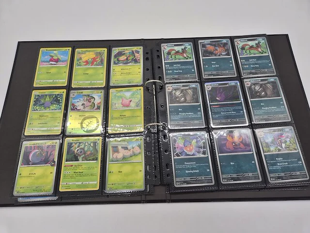 Bijzondere pokémonverzameling – vintage kaarten – gengar – charmander – rhydon – verzamelmap – ongeopend lycanroc gx-pakket - afbeelding 14 van  30