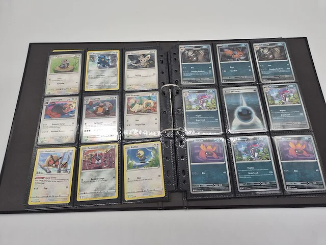 Bijzondere pokémonverzameling – vintage kaarten – gengar – charmander – rhydon – verzamelmap – ongeopend lycanroc gx-pakket - afbeelding 15 van  30