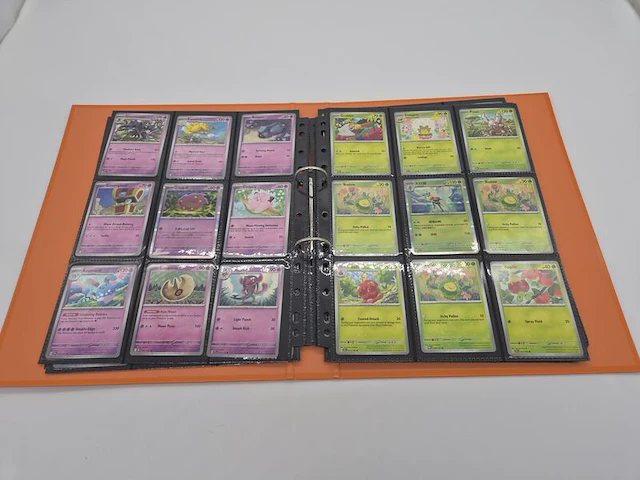 Bijzondere pokémonverzameling – vintage kaarten – grote lycanroc gx-kaart – verzamelmap en vele andere kaarten - afbeelding 3 van  19