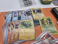 Bijzondere pokémonverzameling – vintage kaarten – grote lycanroc gx-kaart – verzamelmap en vele andere kaarten - afbeelding 14 van  19