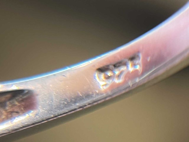 Bijzondere ring met natuurlijke edelstenen en diamant - afbeelding 5 van  5