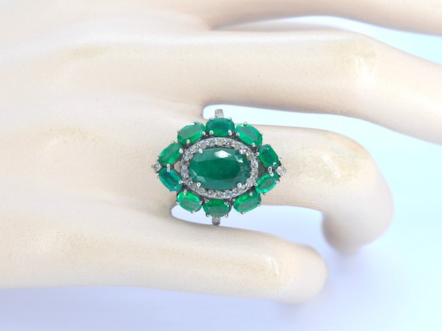 Bijzondere ring met natuurlijke edelstenen en diamant - afbeelding 6 van  8