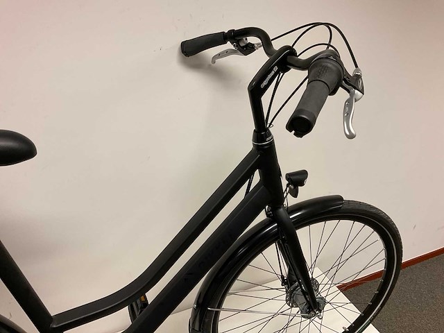 Bikkel damesfiets - afbeelding 3 van  3