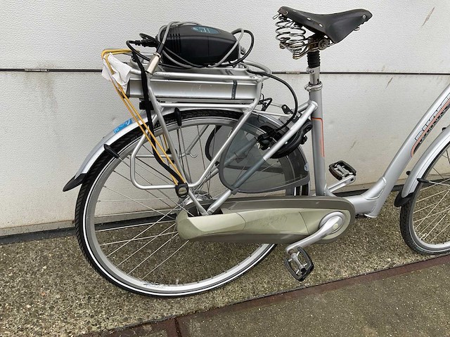 Bikkel elektrische fiets - afbeelding 4 van  12