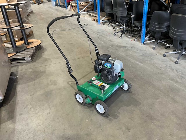 Billy goat compact pro cr550 verticuteermachine - afbeelding 2 van  9