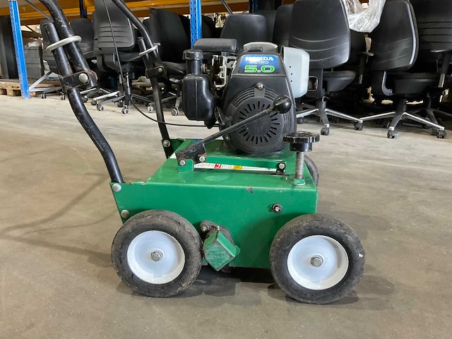 Billy goat compact pro cr550 verticuteermachine - afbeelding 5 van  9