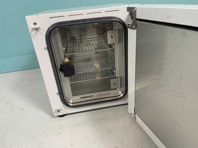 Binder - bd 23 - laboratoriumincubator - 2022 - afbeelding 3 van  4