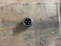 Binder connector