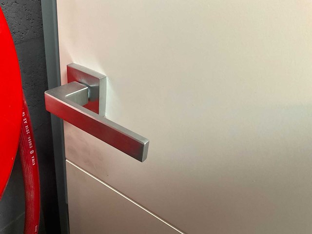 Binnendeur 88x231cm met deurbeslag - afbeelding 4 van  4