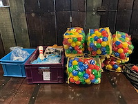 Binnenspeelgoed ( divers ) - afbeelding 1 van  4