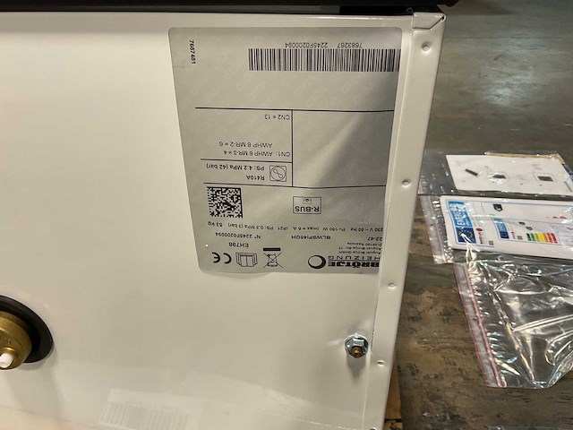 Binnenunit lucht/water-warmtepomp blwspi48oh - beschadigd - afbeelding 2 van  12