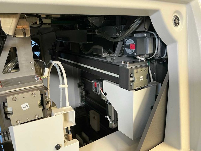 Bio-rad ih1000 immunohematologisch diagnostiekmachine - afbeelding 2 van  19