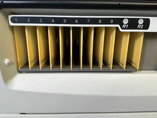 Bio-rad ih1000 immunohematologisch diagnostiekmachine - afbeelding 17 van  19