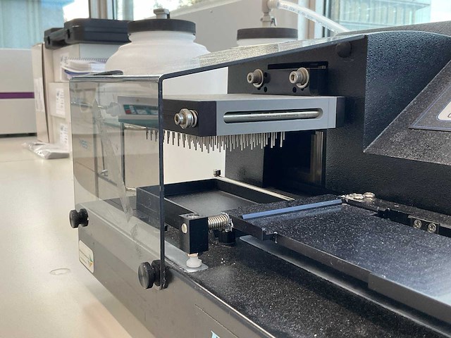 Bio-tek instruments elx 405 microplaat wasser - afbeelding 5 van  8