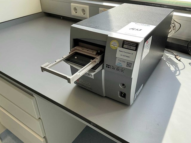 Biotek powerwave 340 microplate-lezer - afbeelding 1 van  8