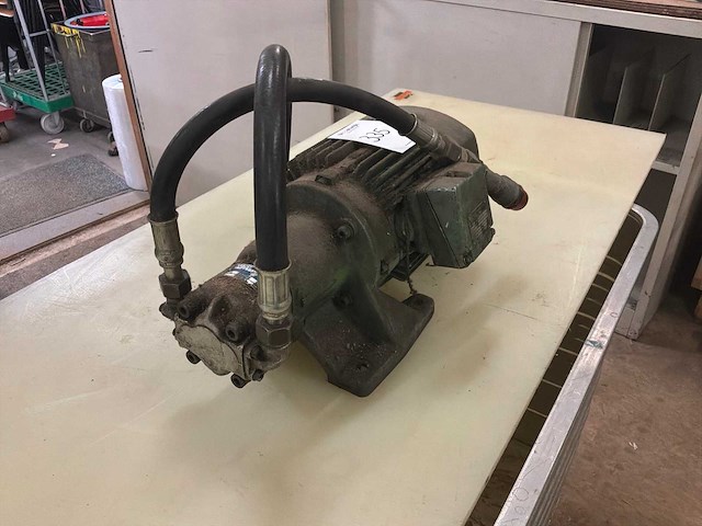 Birkenbeul hydraulische motor - afbeelding 2 van  5