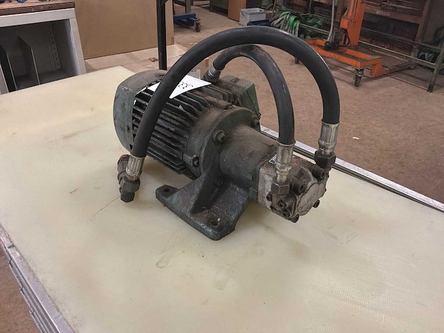 Birkenbeul hydraulische motor - afbeelding 3 van  5