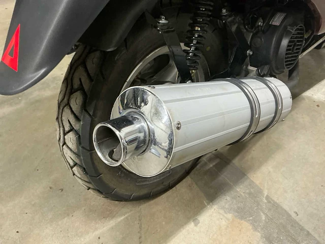 Bisan-lifan pasific 150 lf150t-2c motorfiets - afbeelding 8 van  12