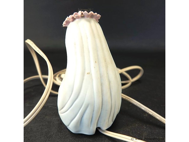 Biscuitporseleinen buste als lamp - afbeelding 4 van  5