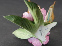 Biscuitporseleinen vlinderbeeld uit de "butterflies of the world" collectie van franklin mint - afbeelding 5 van  5