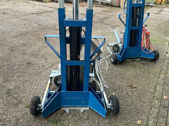 Bison containerlift (2x) - afbeelding 7 van  8