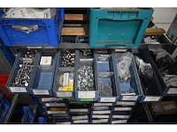 Bito 12-delige loketkast inclusief 64 kunststof voorraadbakken met rvs bevestigingsmaterialen en machine accessoires - afbeelding 3 van  13