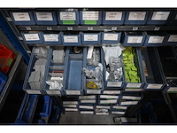 Bito 12-delige loketkast inclusief 64 kunststof voorraadbakken met rvs bevestigingsmaterialen en machine accessoires - afbeelding 5 van  13