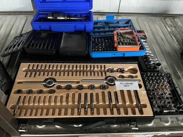 Bits, boren en draadsnij gereedschap - afbeelding 1 van  2