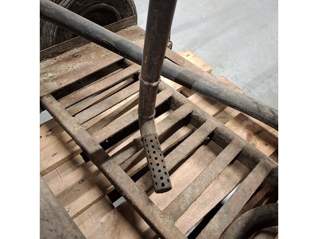 Bitumen sprayer - afbeelding 5 van  13