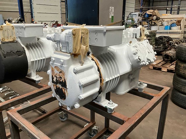 Bitzer 6fe-50y-35p koelcompressor - afbeelding 4 van  9