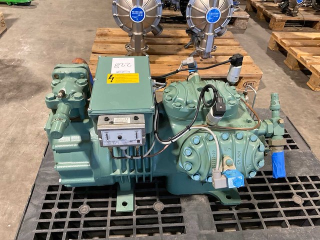 Bitzer 6h-35.2y industriële koelcompressor - afbeelding 2 van  3