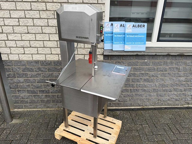 Bizerba - 2018 - fk 32 - vleeszaagmachine / lintzaag - afbeelding 1 van  12
