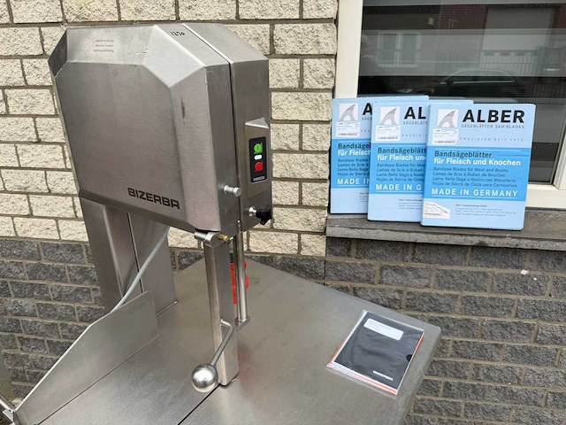 Bizerba - 2018 - fk 32 - vleeszaagmachine / lintzaag - afbeelding 12 van  12