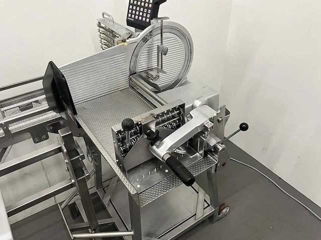 Bizerba - a 404 fb - automatische vleessnijmachine - afbeelding 7 van  17