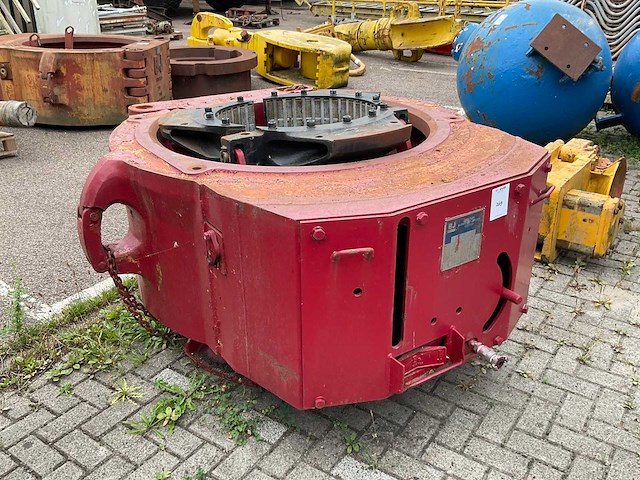 Bj hughes 250 ton elevator spider hydraulische boorpijpklem - afbeelding 1 van  7