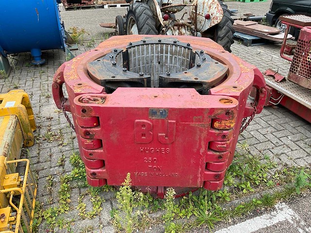 Bj hughes 250 ton elevator spider hydraulische boorpijpklem - afbeelding 3 van  7