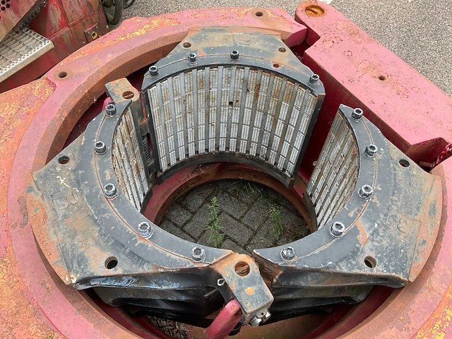 Bj hughes 250 ton elevator spider hydraulische boorpijpklem - afbeelding 6 van  7