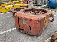 Bj hughes 250 ton elevator spider hydraulische boorpijpklem - afbeelding 7 van  8