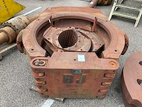 Bj hughes 250 ton elevator spider hydraulische boorpijpklem - afbeelding 3 van  7