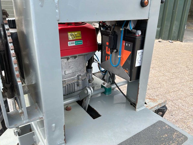 Bjj rijbakvlakker (zelfrijdend) - afbeelding 16 van  18