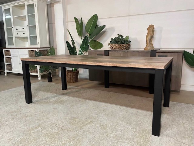 Björne eetkamertafel - afbeelding 2 van  5