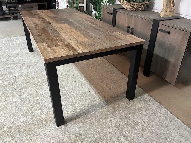 Björne eetkamertafel - afbeelding 5 van  5