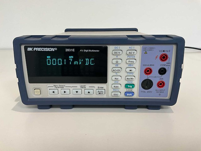 Bk precision 2831e 4 1/2 digitale multimeter - afbeelding 2 van  6