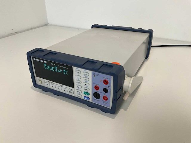 Bk precision 2831e 4 1/2 digitale multimeter - afbeelding 3 van  6